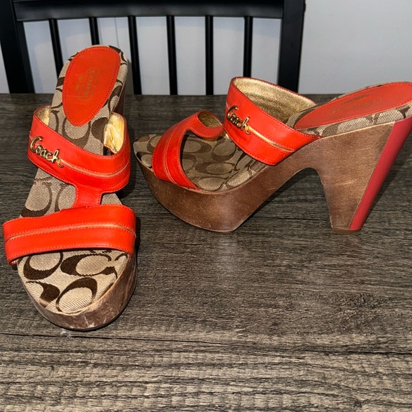 Coach Jonah Wooden Platform Heel - Tan and Orange with Gold Accent - Picture 5 of 9